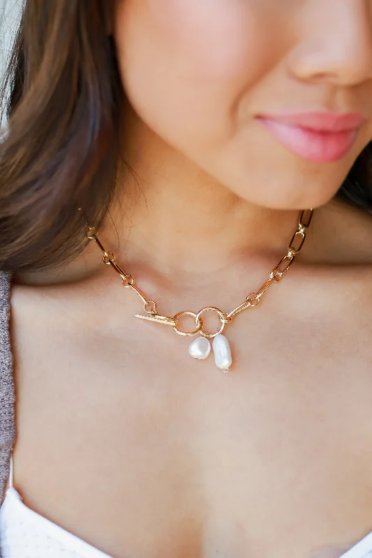 Trendy pendant necklace for women-Oakley Gold Pearl Necklace