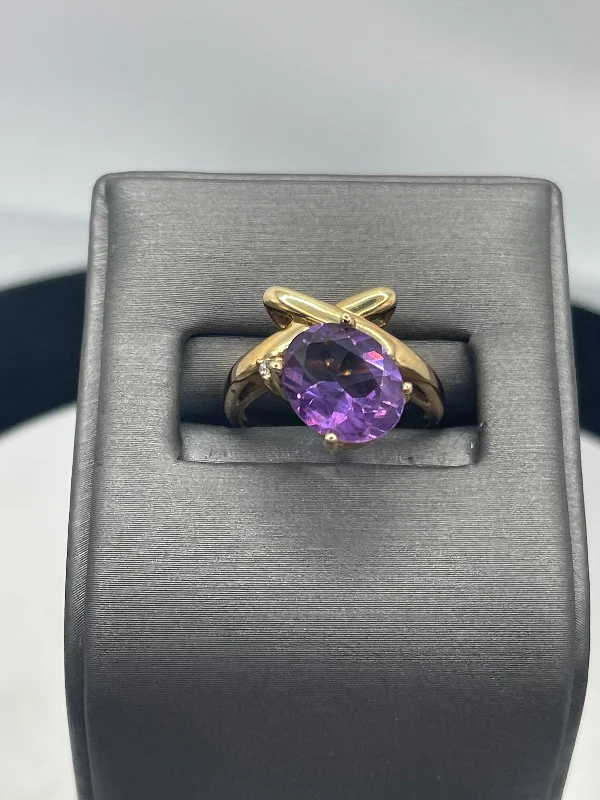 Engagement ring with two-tone metal for women-10 Karat Yellow Gold, Amethyst And Diamond Freeform X O Ring