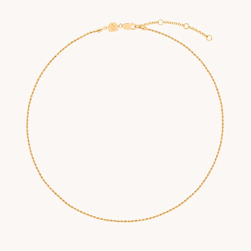 Trendy pendant necklace for women-Essential Rope Chain Necklace in Gold